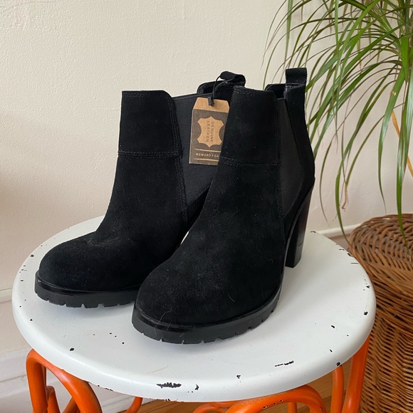 NWT Crevo Black Ankle Heeled Booties Size 7.5 - Picture 5 of 9